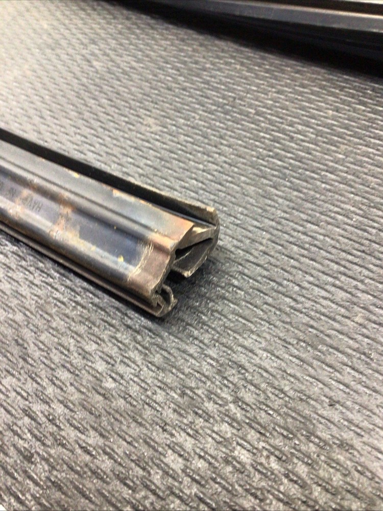 2008 Hyundai Sonata - Left Driver Front Window Run Channel