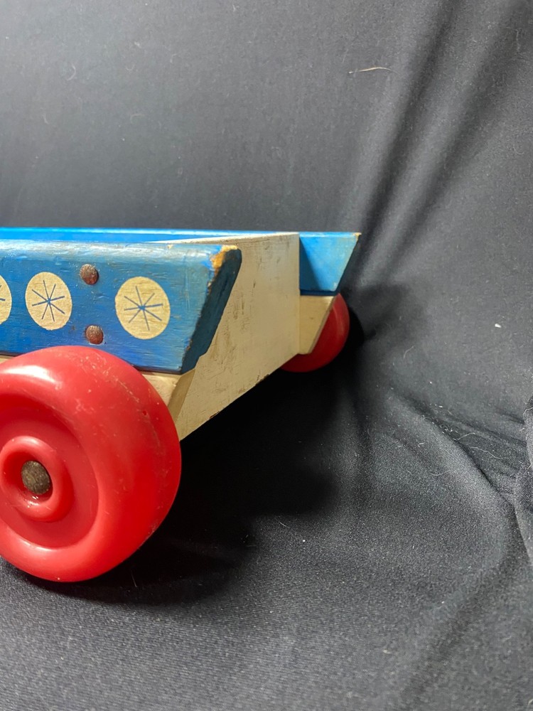 Vintage Playskool Wagon Pull Toy