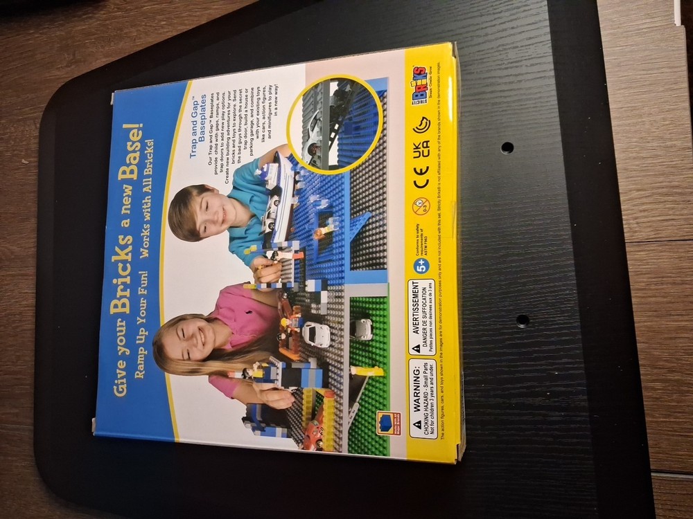 Trap & Gap Stackable Baseplates, 15 Stackers, 10x10 Inches
