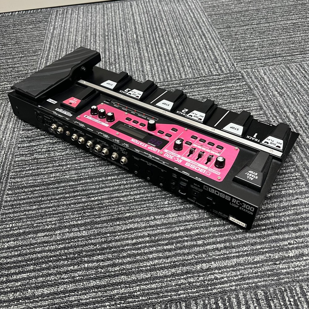 RC-300 Loop Station: Ultimate Looping Effects Processor