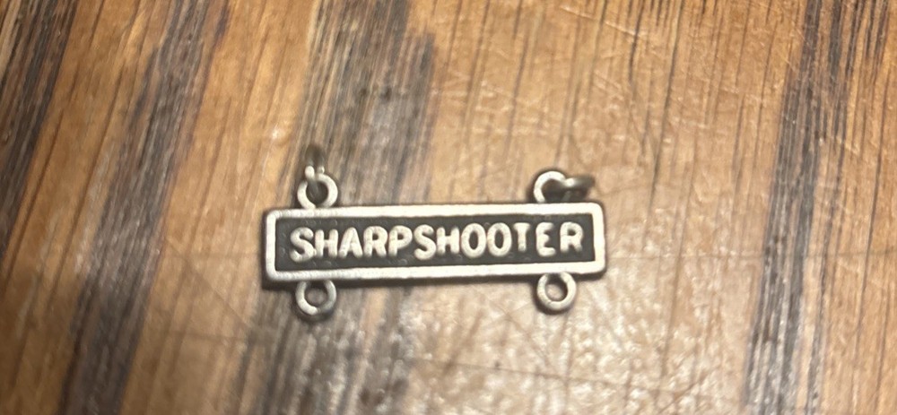 US military ￼sharp shooter badge
