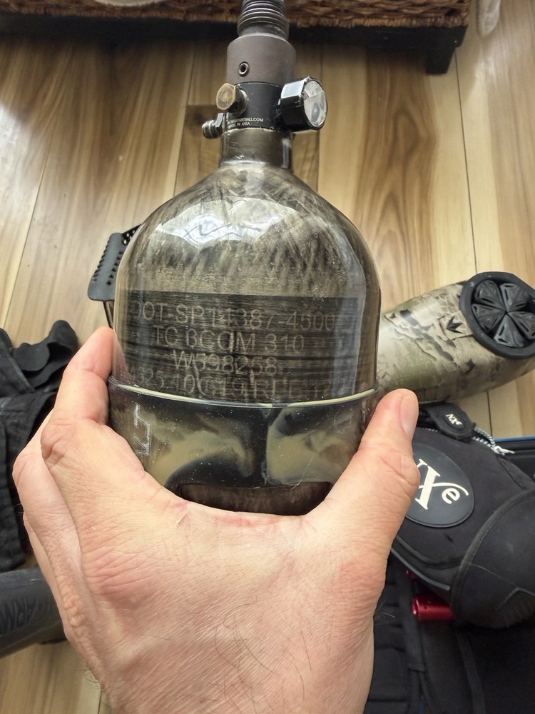 SHOCKER XLS Paintball Marker + Extras