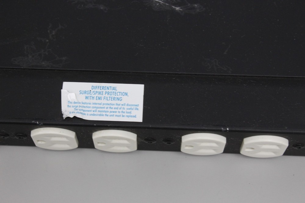 Middle Atlantic PD-915R Power Distribution Unit - Black