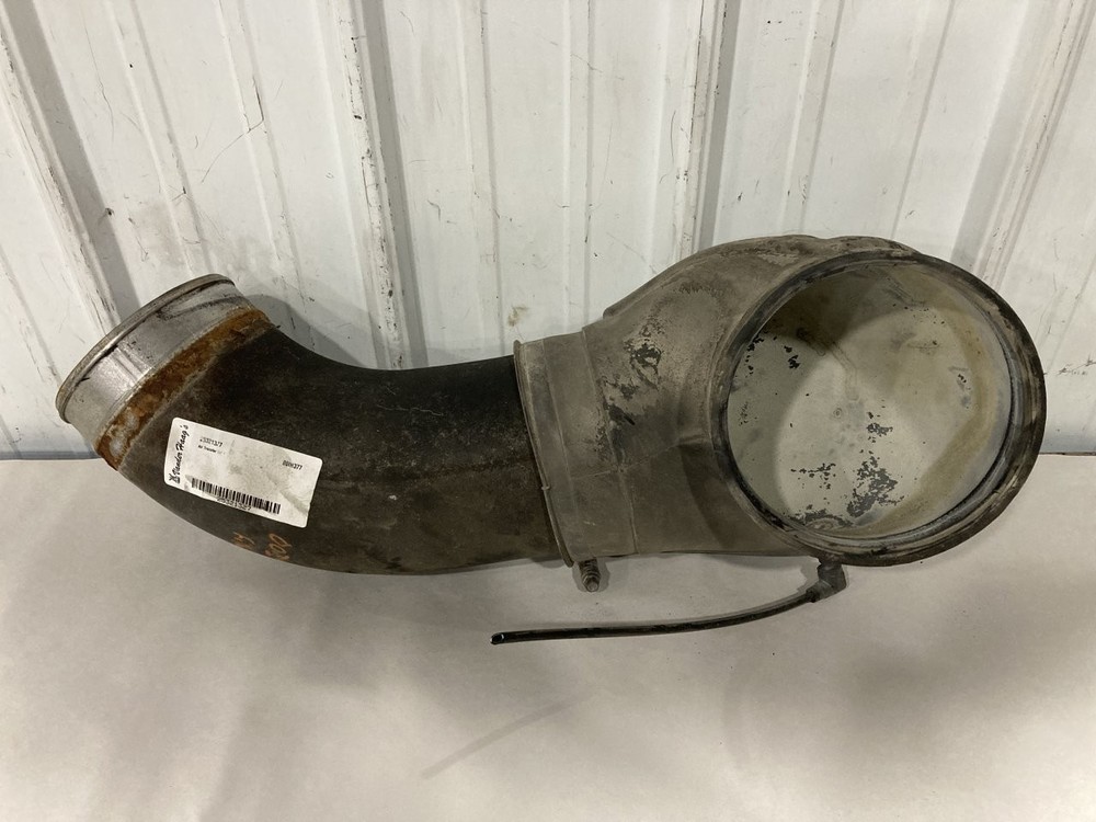 International 9100 Air Transfer Tube - Used