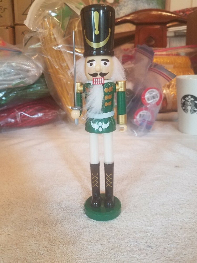 Nutcracker 9 inches upc 639277797841