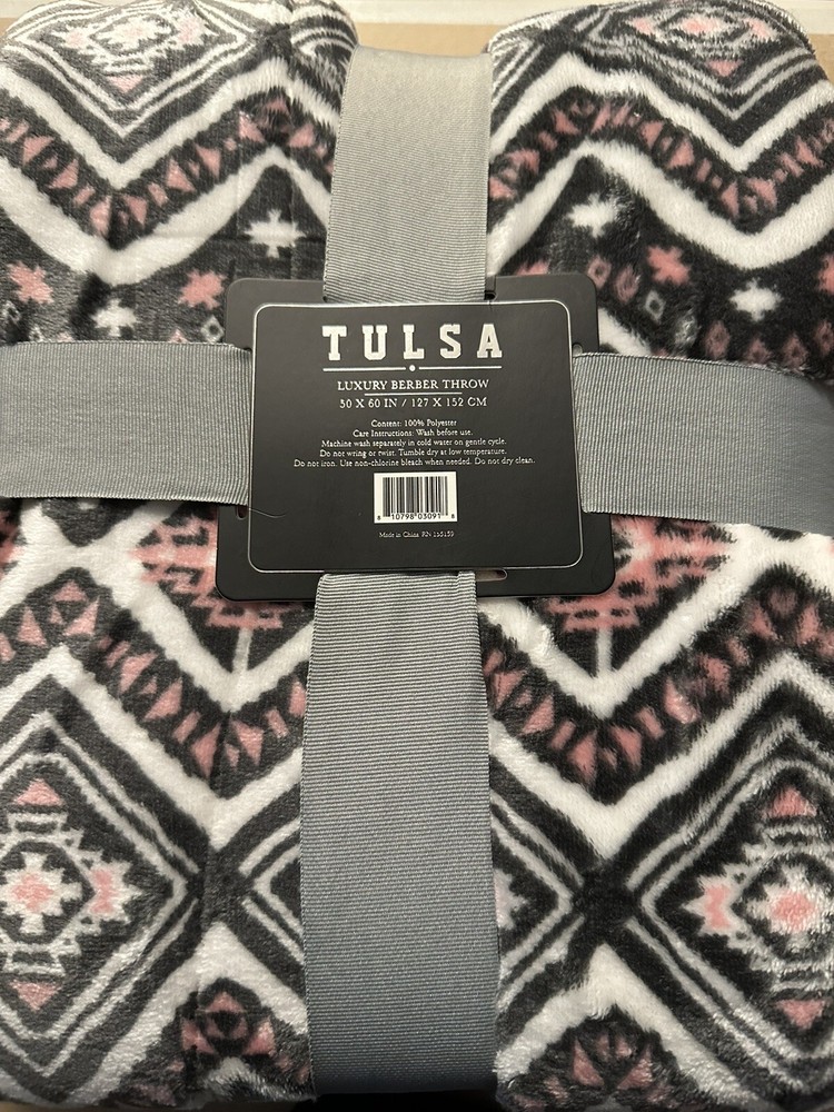 Tulsa Luxury Berber Throw / Blanket / Reversible / Grey
