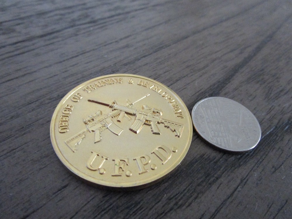 CBP Training & Development UFPD Use of Force Policy Division Coin #183E