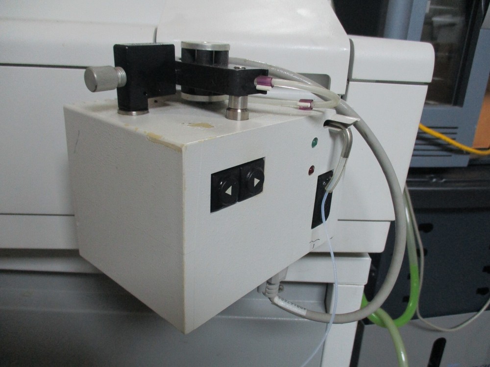 Perkin Elmer Lambda 25 UV/Vis Spectrometer