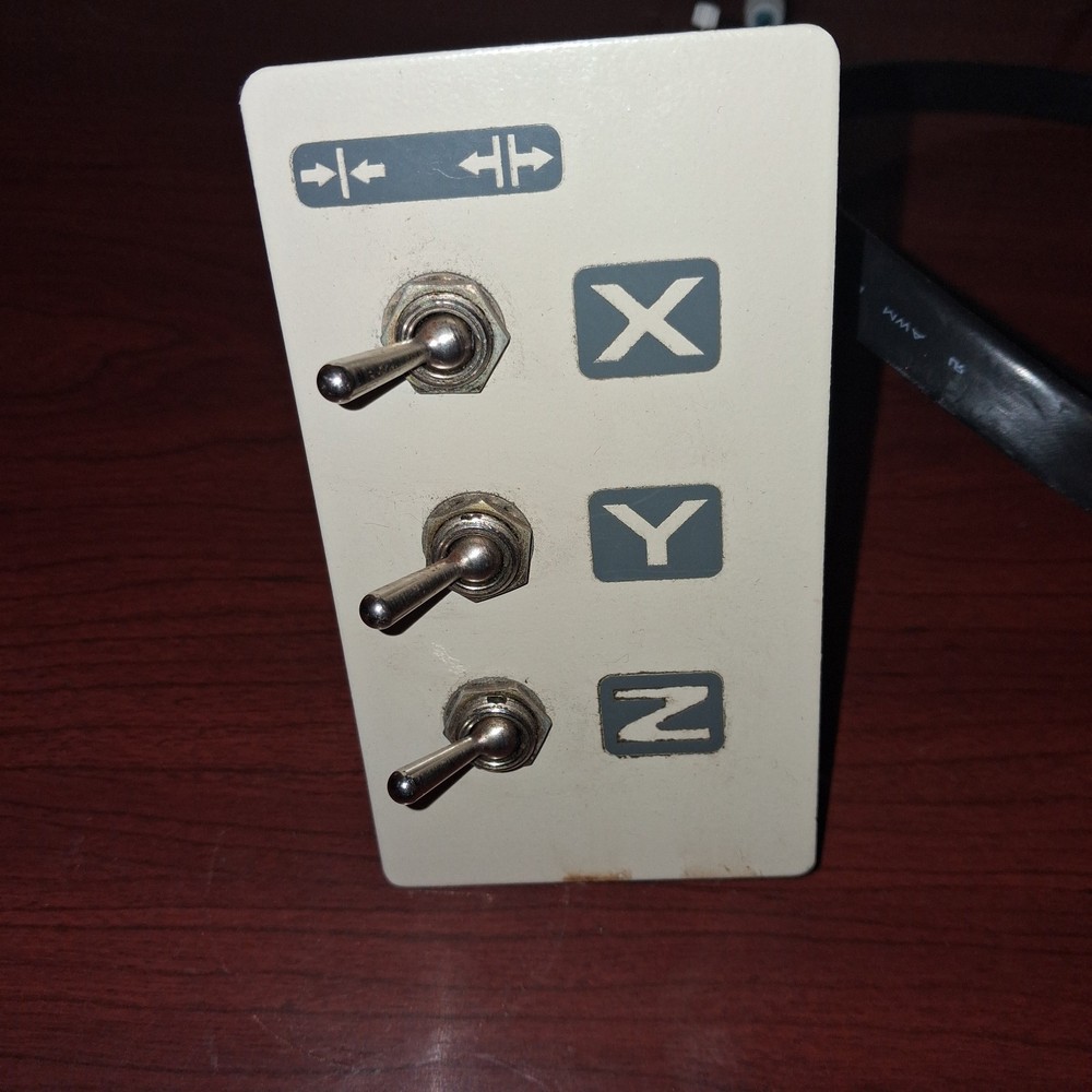XYZ Toggle Switch Set For Comparator On 4x3 Plate Used