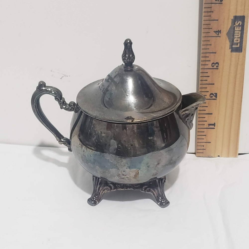Oneida Silver Plated Footed Creamer Victorian Style with Lid