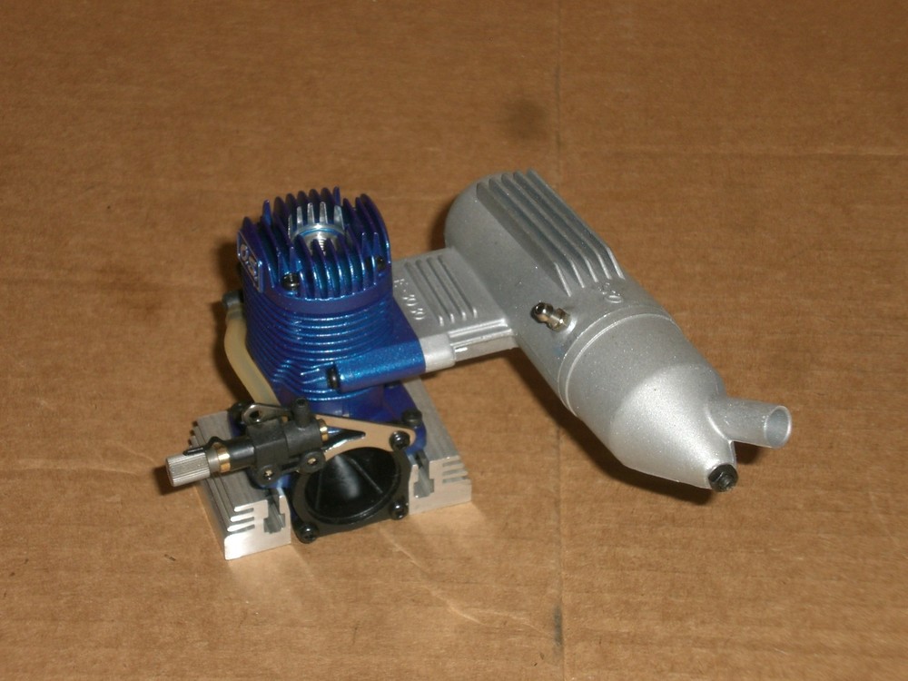 OS MAX 40 LA Model Airplane Engine Old Stock