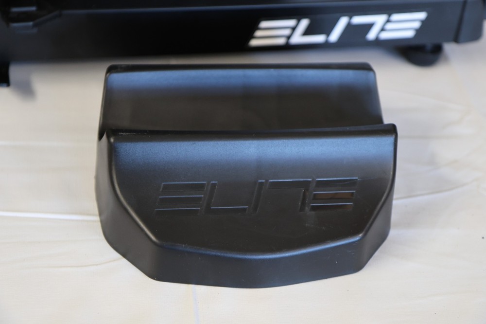 Elite Suito Interactive Bike Trainer (Original Version) 2020 Black