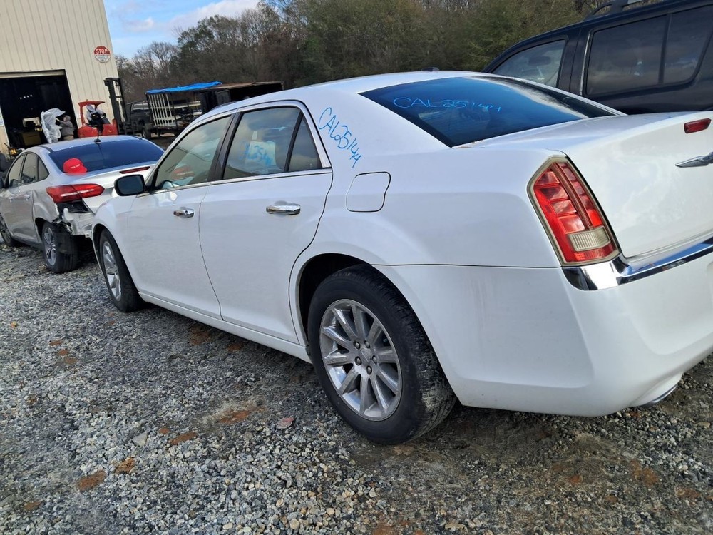300 2012 Glove Box 4892135