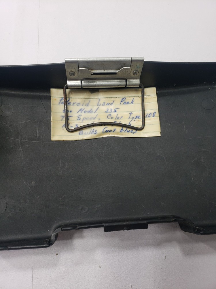Vintage Polaroid Automatic Model 335 Land Camera With Storage Case & Flash