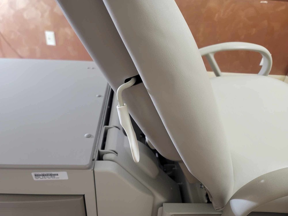 Brewer 6501 Access High-Low Exam Table