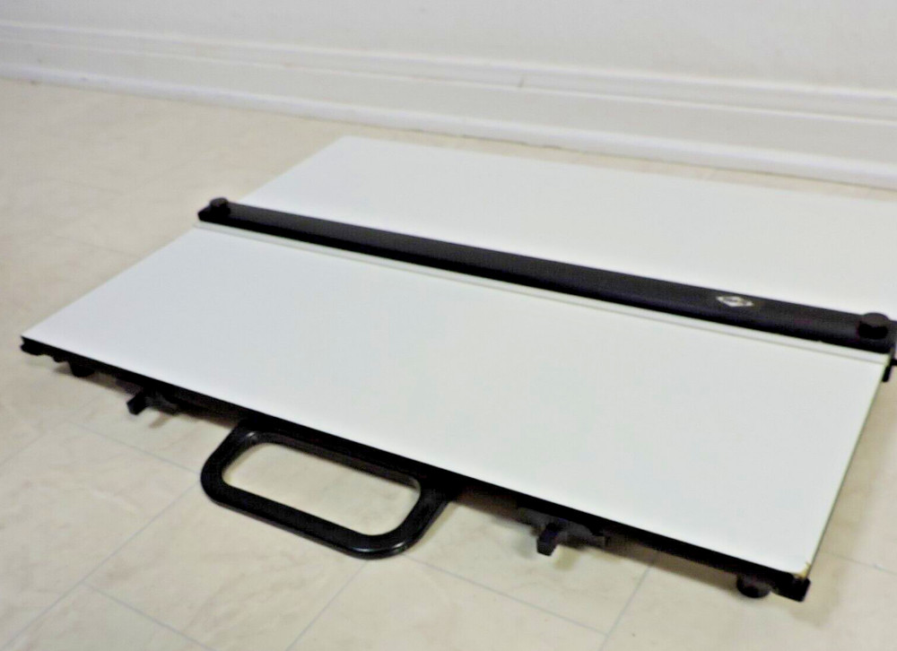 ALVIN 18"x24" Parallel Straight Edge White Drawing/Drafting Board With Case