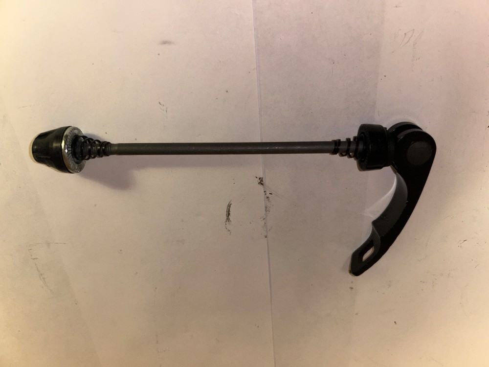 NEW Front Quick Release Skewer Black Universal
