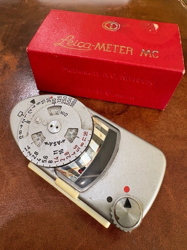 Leica MC Meter with original box!