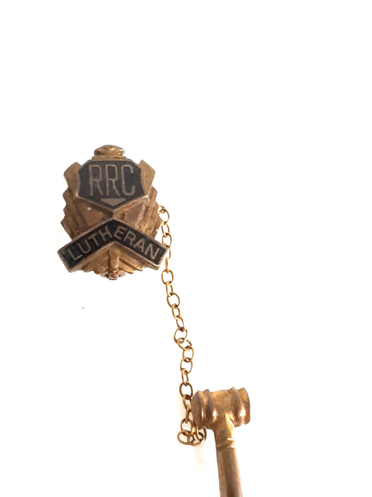 VINTAGE RRC LUTHERAN PIN