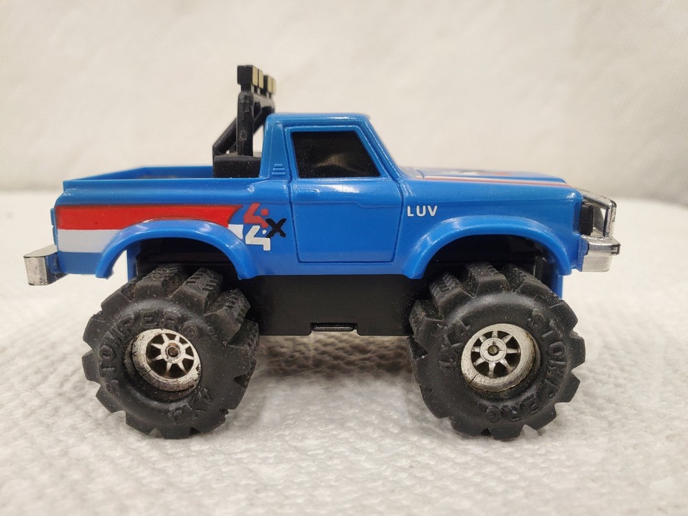 Nice SCHAPER STOMPER 4X4 Chevrolet Luv Runs