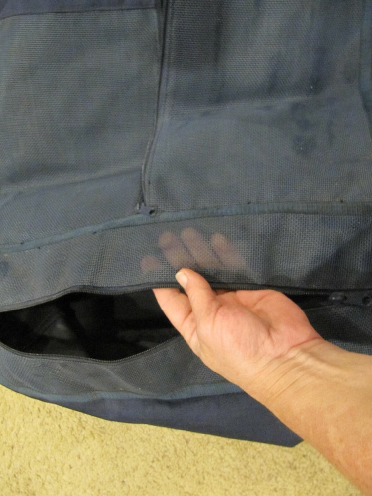 Hanging Blanket Wrap Stall Tack Bag