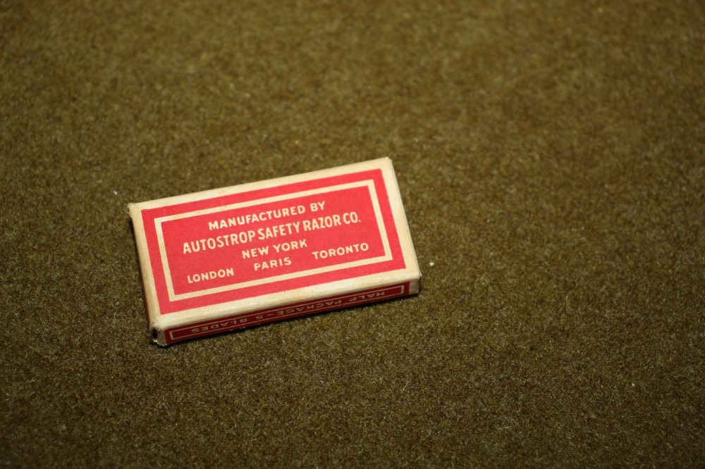 Original WW2 U.S. Army GI's Named OD Canvas Shaving Kit Storage Pouch, Empty