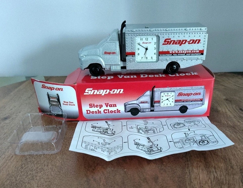 Snap - On Tools SSX13T100 Silver Die-Cast Desk Clock Step Van