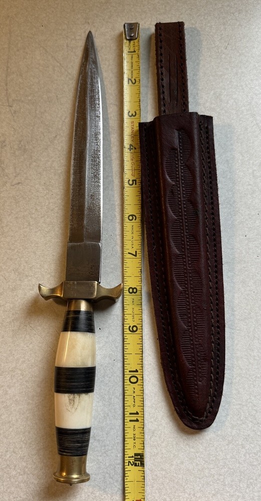 Unmarked Dagger With Leather Sheath