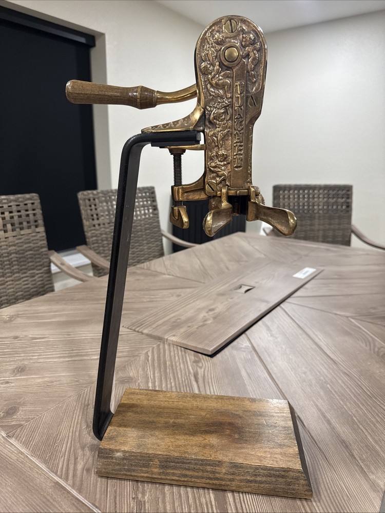 Vintner Mounted Wine Bottle Opener
