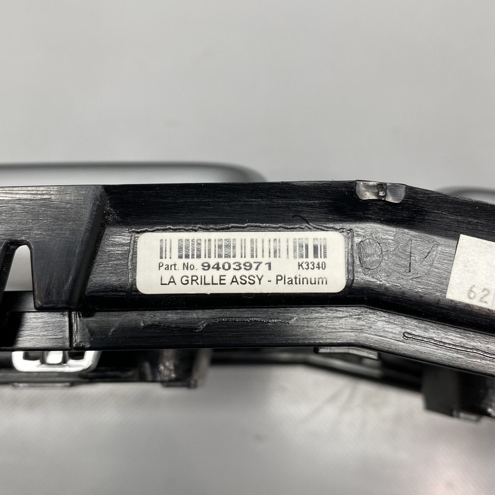 DODGE CHALLENGER FRONT GRILLE 2015 2016 2017 2018 2019 OEM 9403971