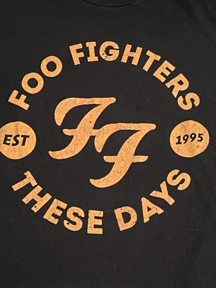 Unisex Medium Foo Fighters T-shirt