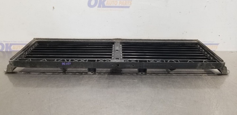 23 DODGE RAM 2500 AIR SHUTTER 6.7L