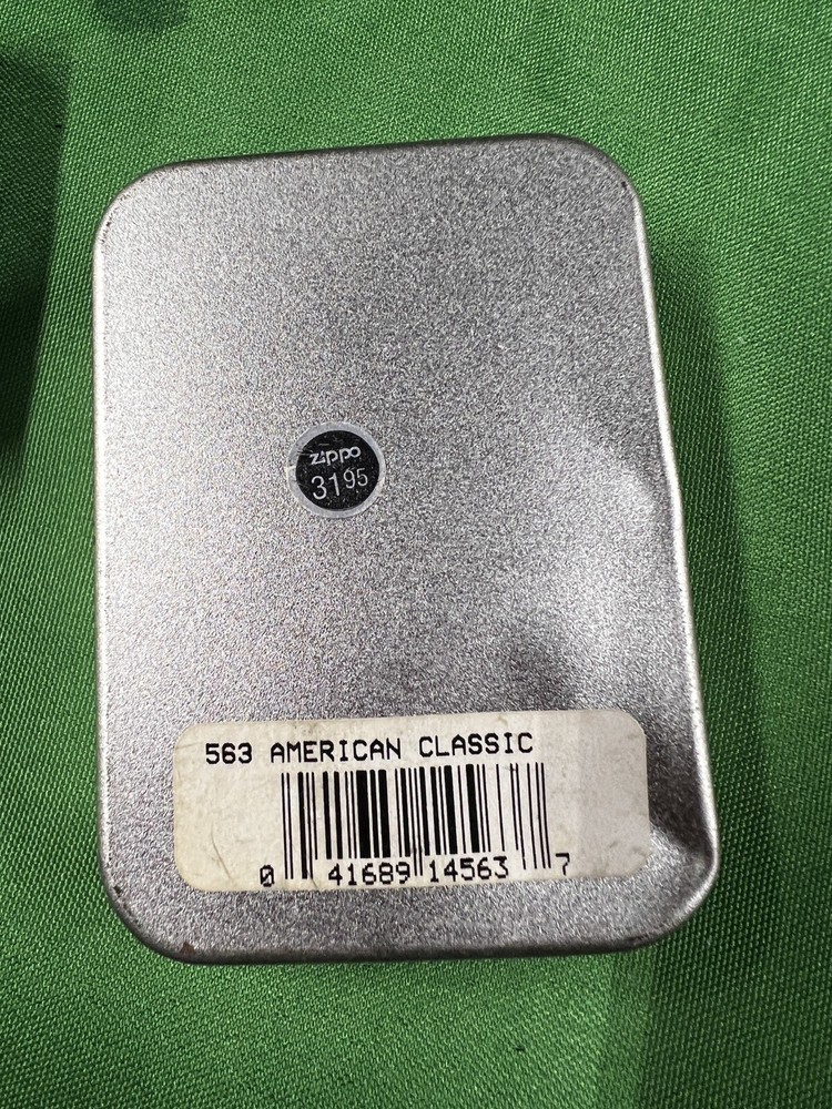 ZIPPO AMERICAN CLASSIC LIGHTER 2002