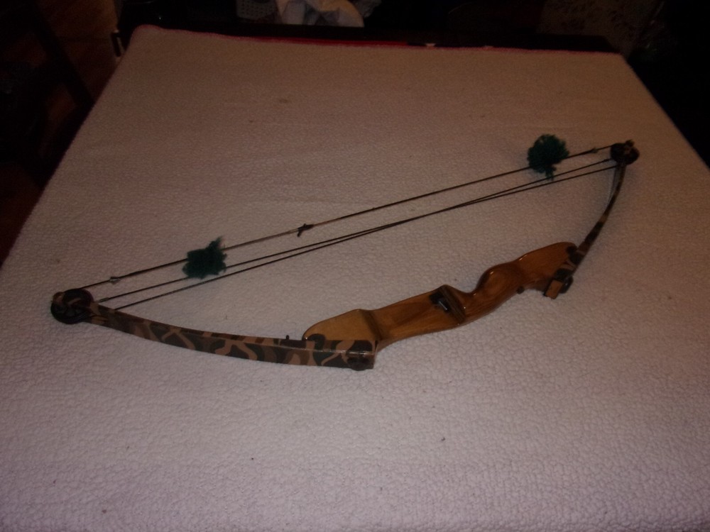 Vintage Darton WH 500 Compound Bow