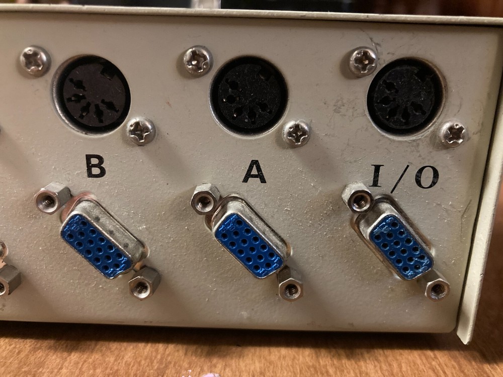 Data Transfer Switch Box, Manual ABCD Input-Output 4-Way