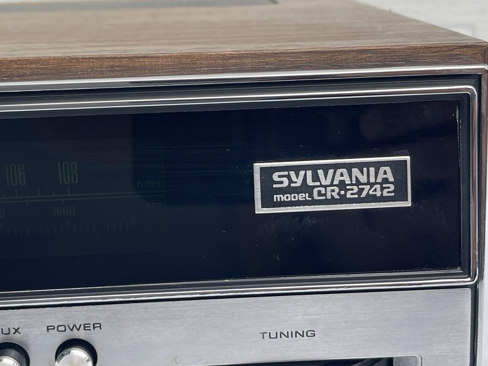 SYLVANIA CR-2742 Stereo Receiver