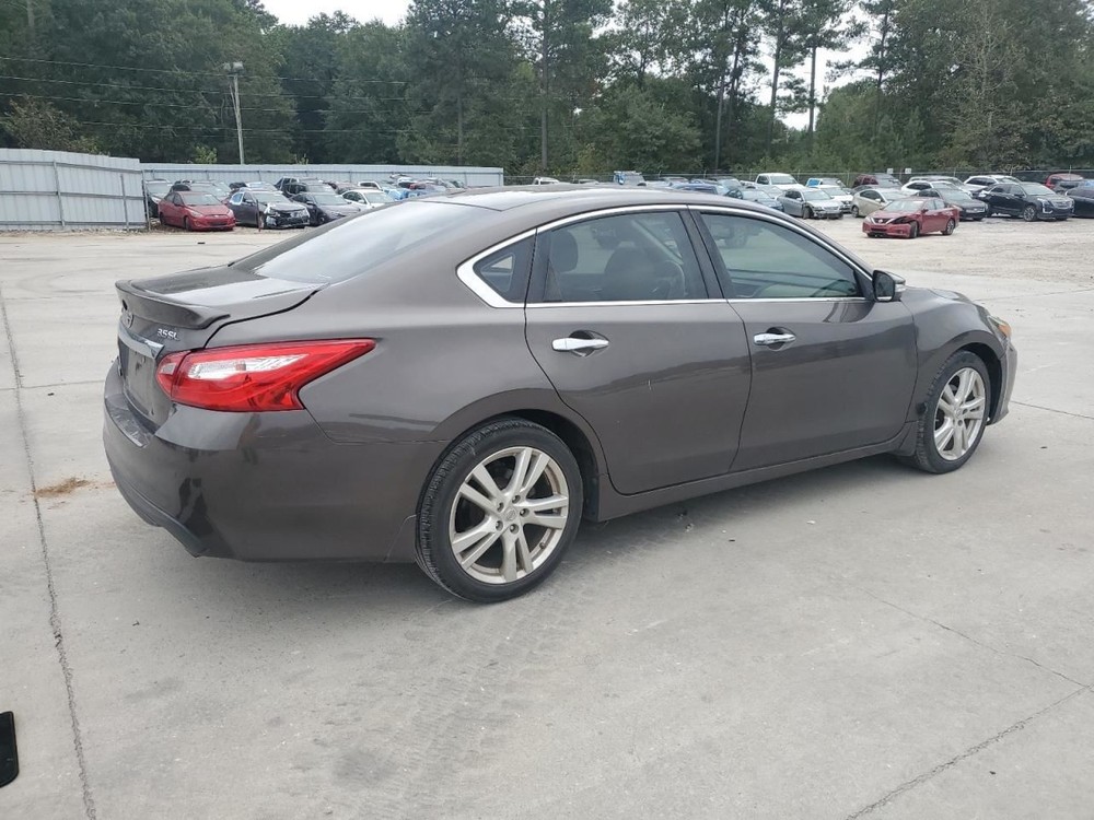 ALTIMA 2017 Glove Box 4910237