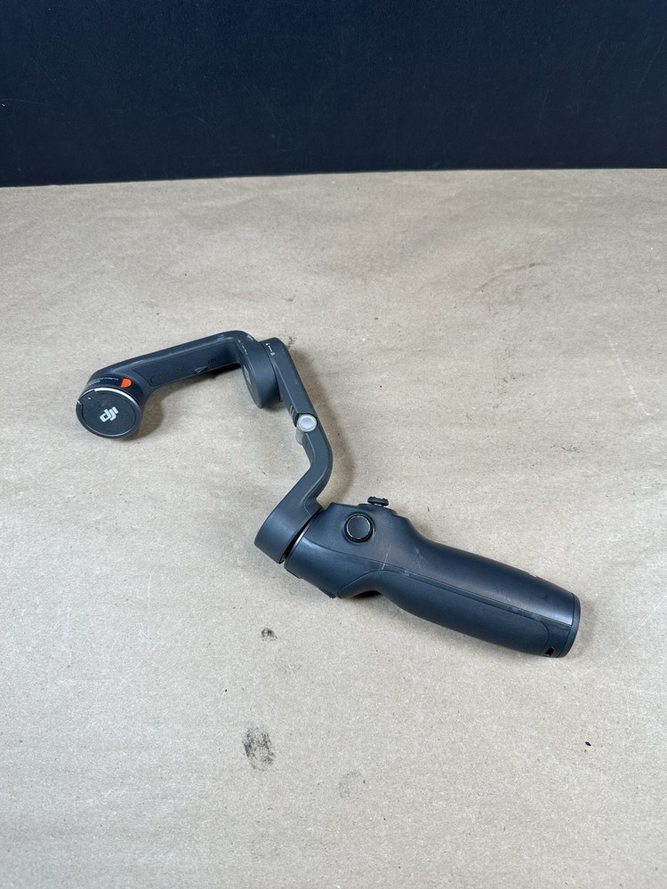 DJI Osmo Mobile 6 Gimbal Stabilizer Ships Fast!
