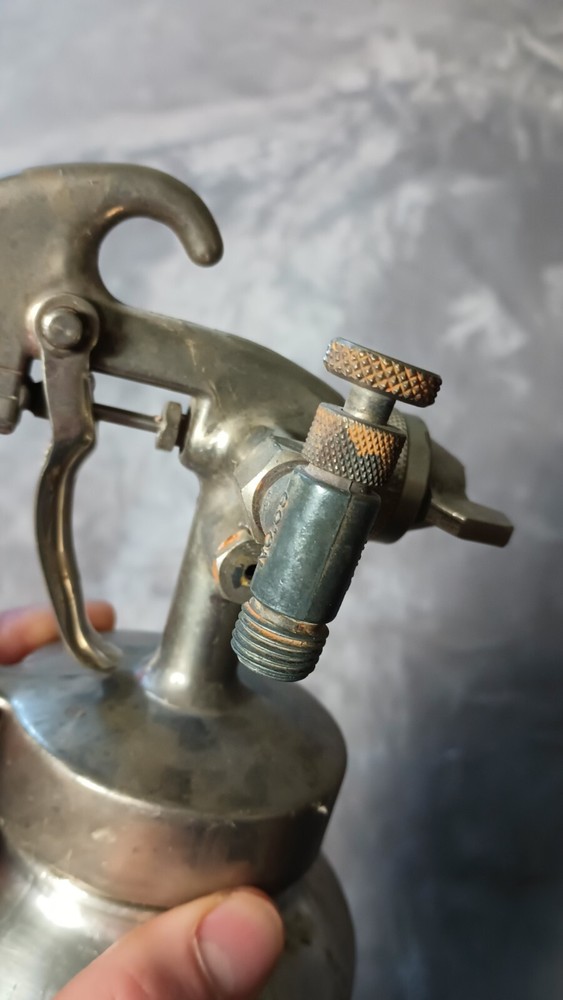 Binks Model 8E Paint Spray Gun