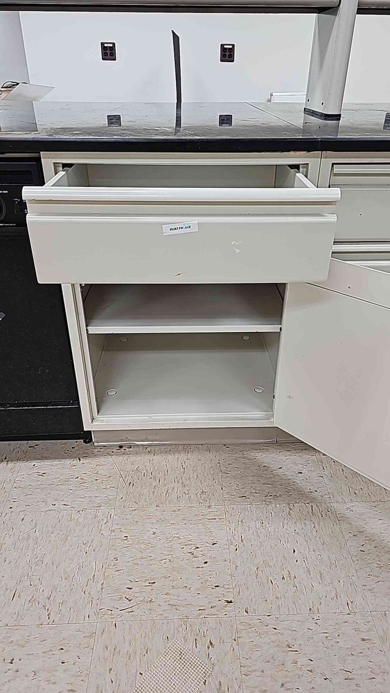 30" Cabinet(5399aa)
