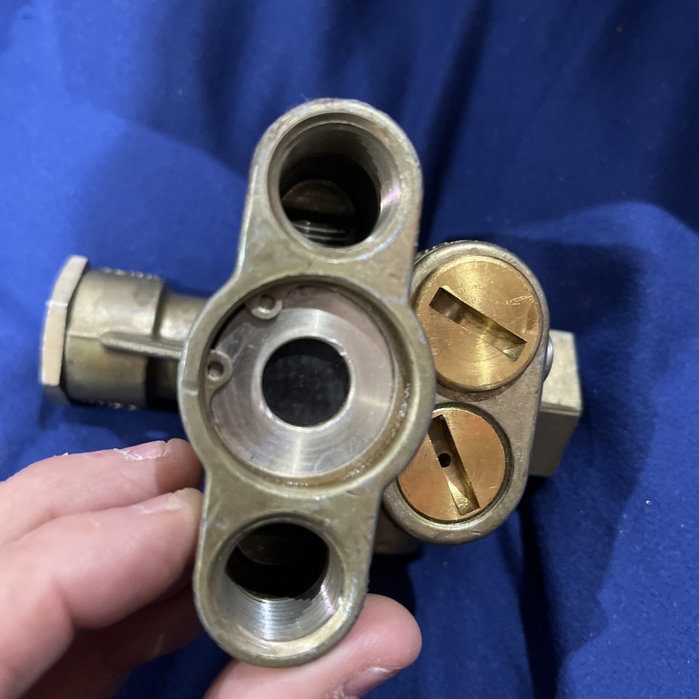 Genuine Sealco 110800 Enhanced Spring Brake Priority Control Valve