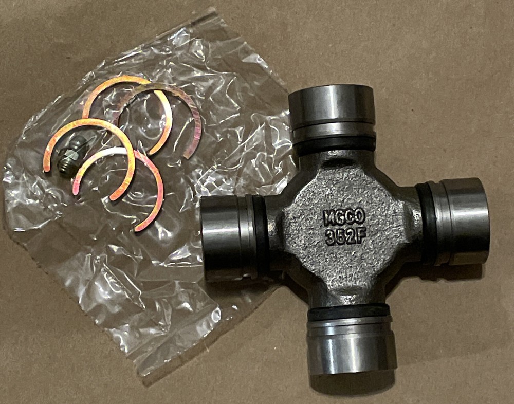 Moog 534G Precision U-Joint, New Open Box