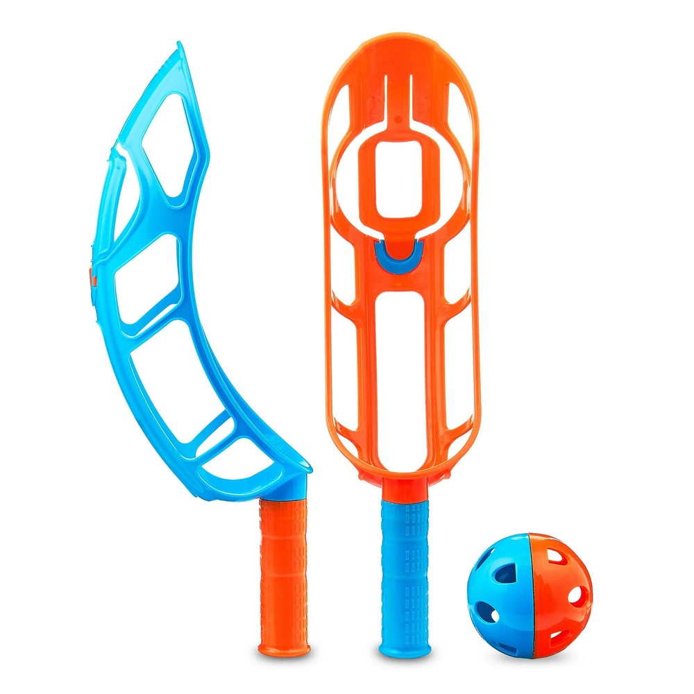 Outdoor Click and Throw Toy