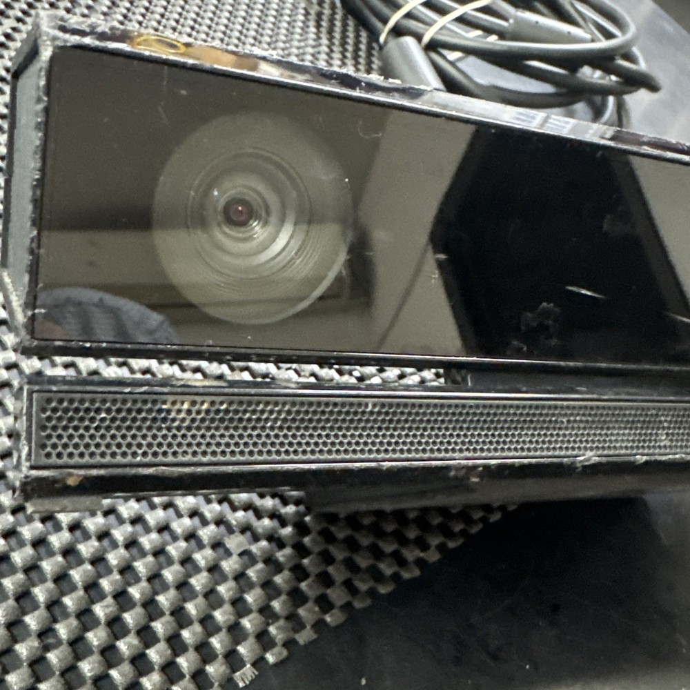 Xbox One Kinect Model 1520 Untested *Has Scratches - C27