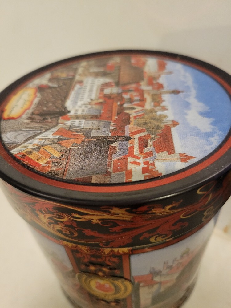 Fine Nuremberg EMPTY Gingerbread Cookie Tin Only