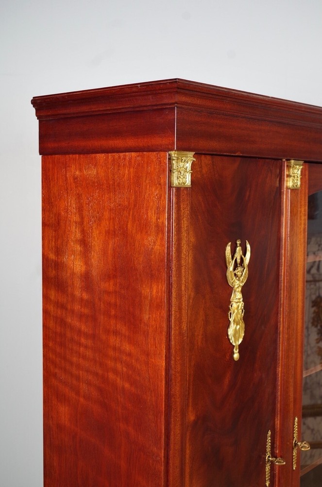 Empire style library, Return from Egypt