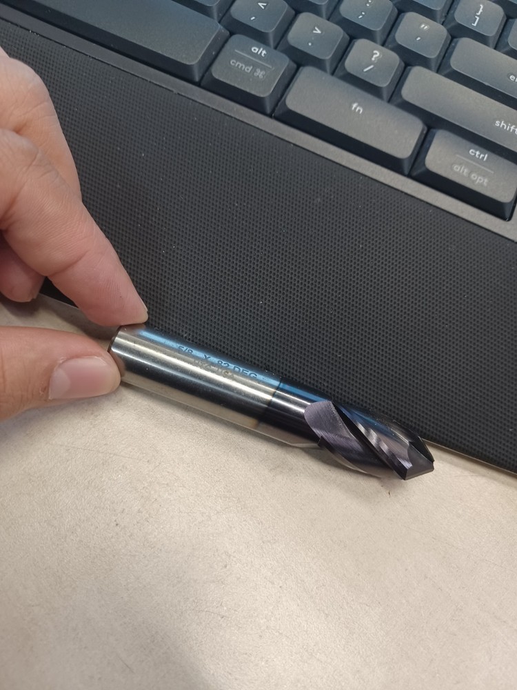 5/8 X 82DEG HTC 4 Flute End Mill