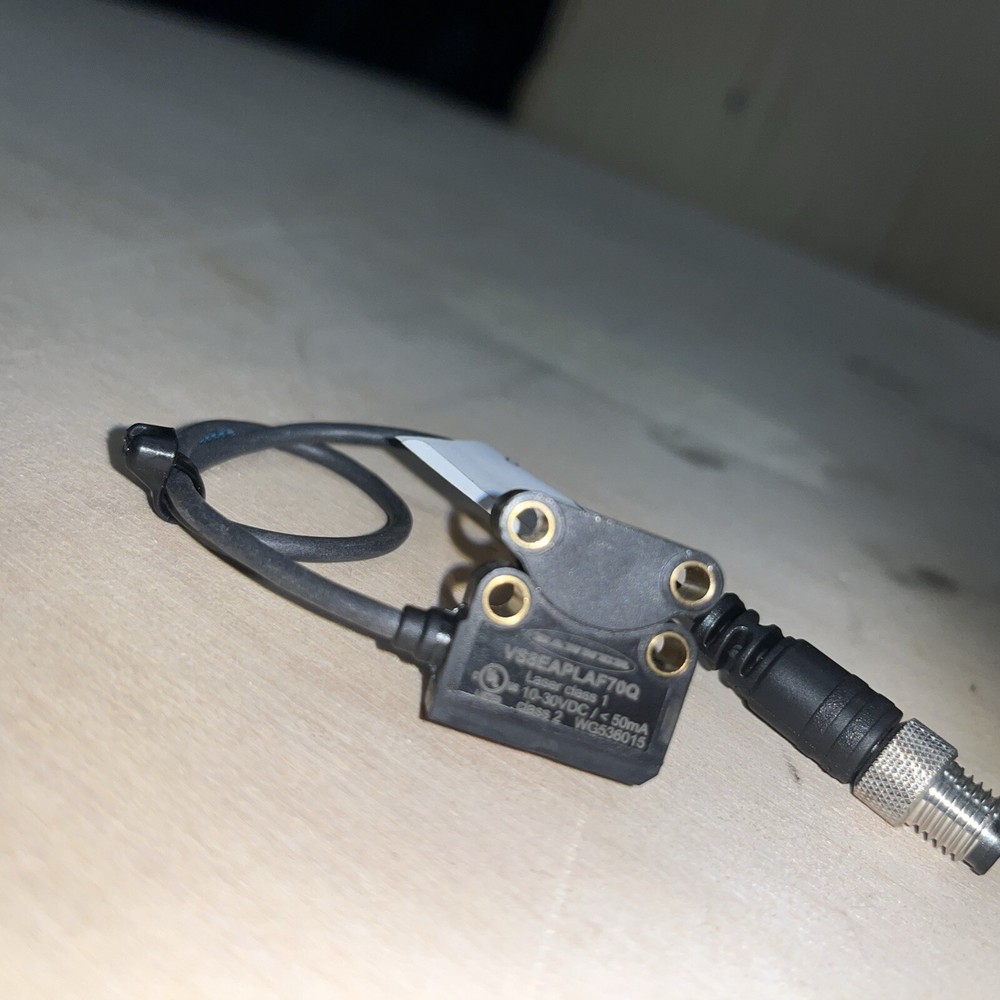 Banner Sensor #VS8EAPLAF70Q, , Same Day Shipping KP-854