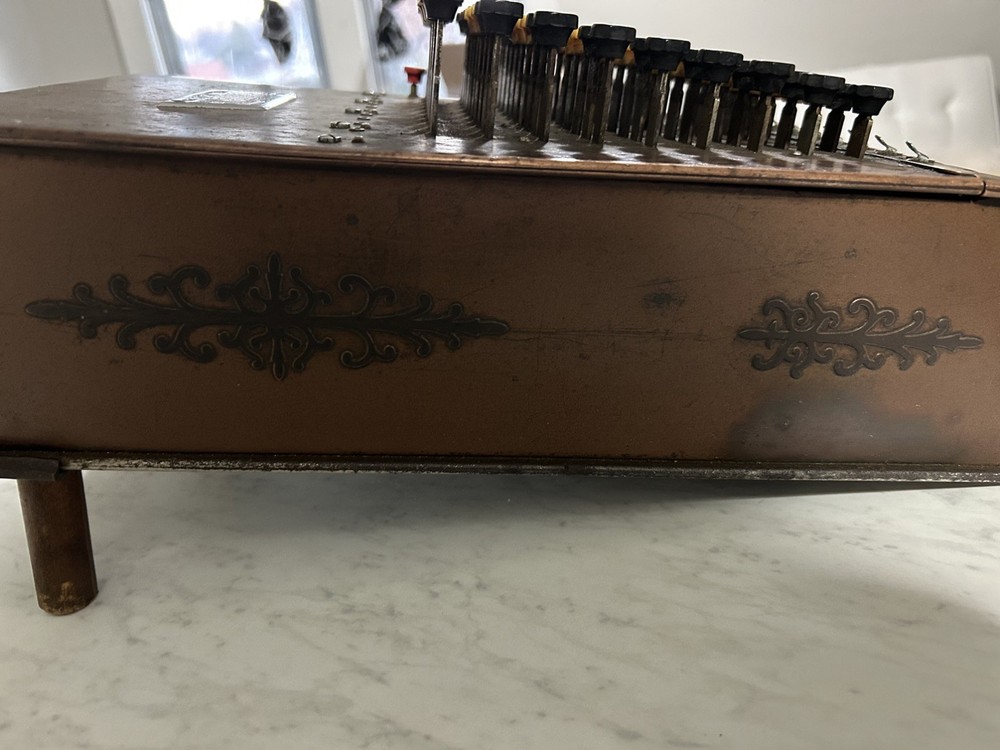 Felt & Tarrant 1920’s Comptometer Model J Working Adding Machine w/ Cover Manual