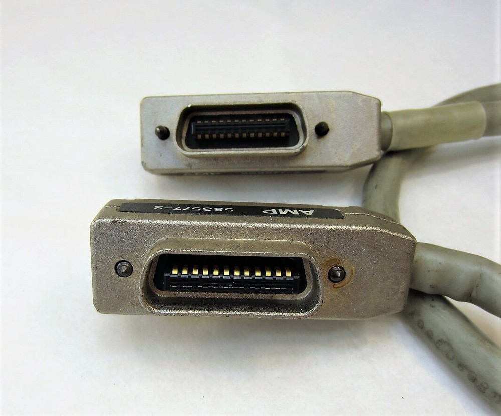 AMP 553577-2 Cable